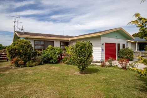 Photo of property in 38 Paul Drive, Ngatea, 3503