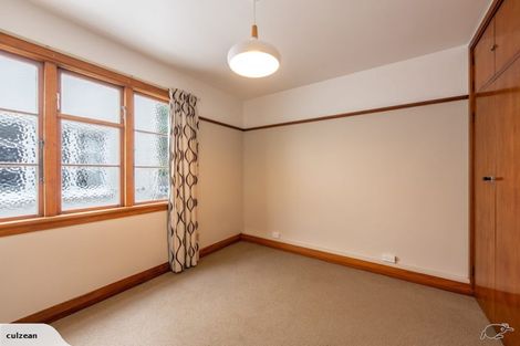 Photo of property in Ionian Flats, 123-125 Brougham Street, Mount Victoria, Wellington, 6011