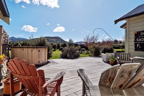 Photo of property in 47 Maxs Way, Lower Shotover, Queenstown, 9304