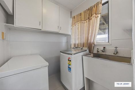 Photo of property in 9 Shalimar Place, Clover Park, Auckland, 2019
