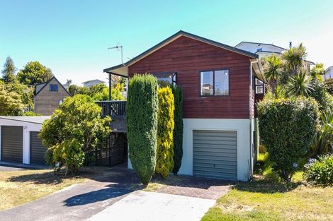 Photo of property in 2/6 Kowhai Road, Rainbow Point, Taupo, 3330