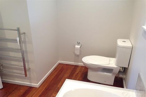 Photo of property in 7 Alexander Avenue, Torbay, Auckland, 0630