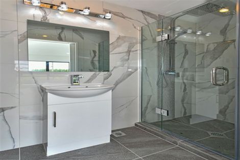 Photo of property in 20a Survila Street, Takanini, 2110