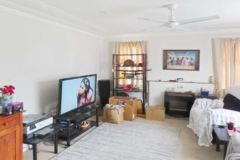 Photo of property in 77 Horoeka Street, Stokes Valley, Lower Hutt, 5019