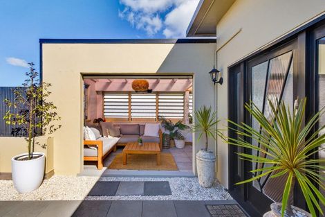 Photo of property in 153 Emerson Street, Napier South, Napier, 4110