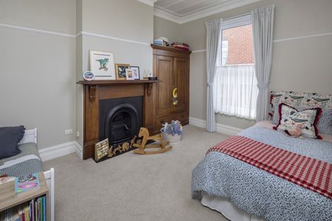 Photo of property in 18 Kilgour Street, Roslyn, Dunedin, 9010