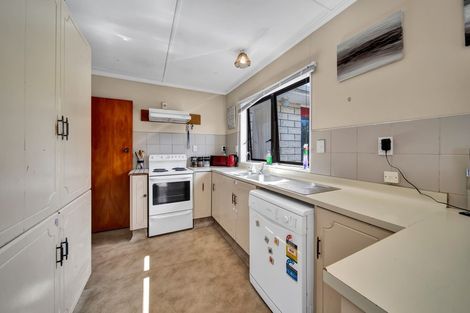 Photo of property in 10 Fitzroy Street, Normanby, Hawera, 4614