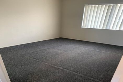 Photo of property in 8 Solveig Place, Randwick Park, Auckland, 2105