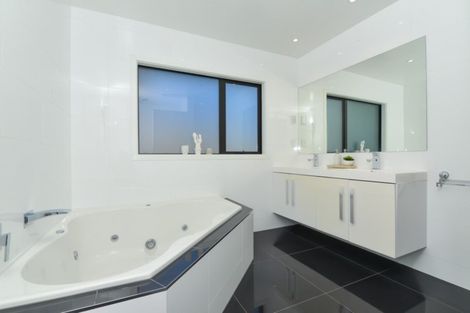 Photo of property in 8 Platina Place, Flagstaff, Hamilton, 3210