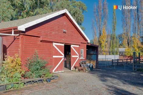 Photo of property in 157 Riccarton Road West, Mosgiel, 9092