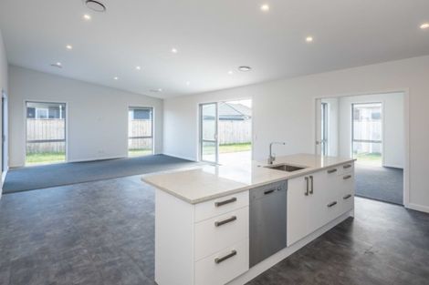 Photo of property in 22 Hudson Place, Paraparaumu, 5032
