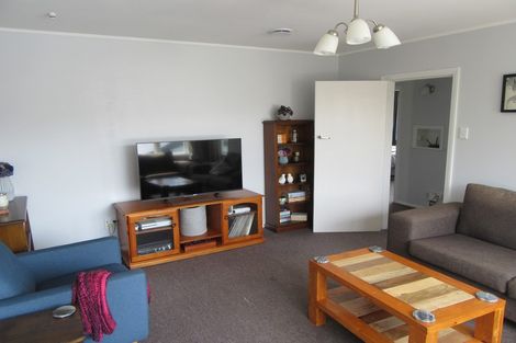 Photo of property in 91 Taylor Terrace, Tawa, Wellington, 5028