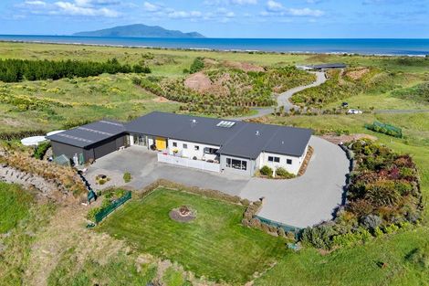 Photo of property in 25 Mahurenga Lane, Te Horo, Otaki, 5581