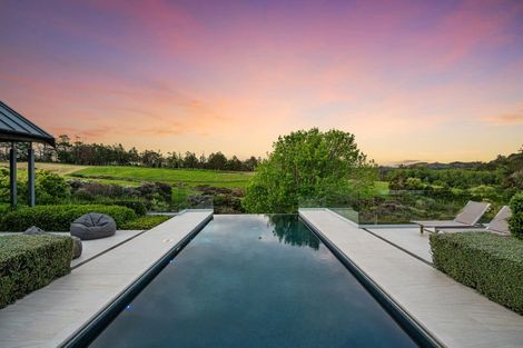 Photo of property in 62 Foster Road, Kumeu, 0891