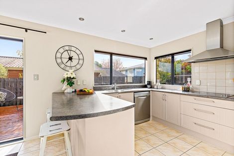 Photo of property in 326a Glengarry Road, Glen Eden, Auckland, 0602