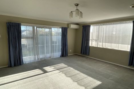 Photo of property in 2/404 Main North Road, Redwood, Christchurch, 8051