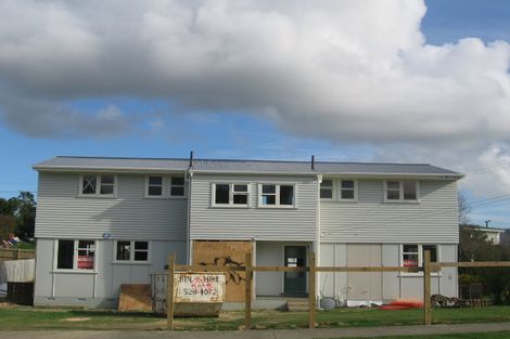 Photo of property in 8-10 Levant Street, Cannons Creek, Porirua, 5024