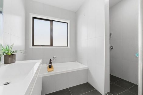 Photo of property in 63 Aquila Crescent, Rototuna North, Hamilton, 3210