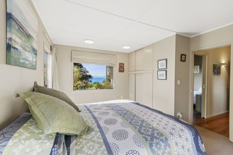 Photo of property in 203 Howard Road, Orere Point, 2585