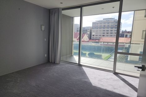 Photo of property in Sanctum Apartment, 10 Ebor Street, Te Aro, Wellington, 6011