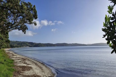 Photo of property in 28 Schooner Avenue, Snells Beach, 0920