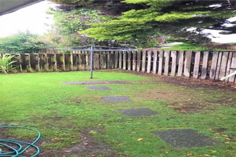 Photo of property in 77a Russell Road, Manurewa, Auckland, 2102