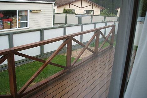 Photo of property in 3 Maracas Crescent, Grenada Village, Wellington, 6037