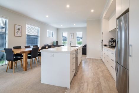 Photo of property in 64 Penetaka Heights, Pyes Pa, Tauranga, 3112