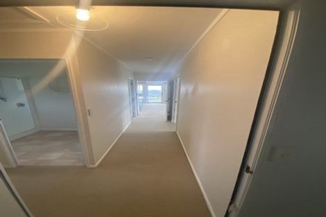 Photo of property in 12 Constable Road, Muriwai, Waimauku, 0881