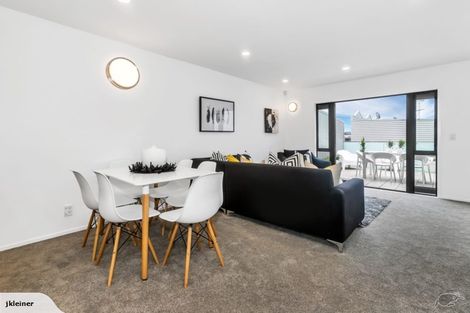 Photo of property in 8b Macaulay Street, Eden Terrace, Auckland, 1021