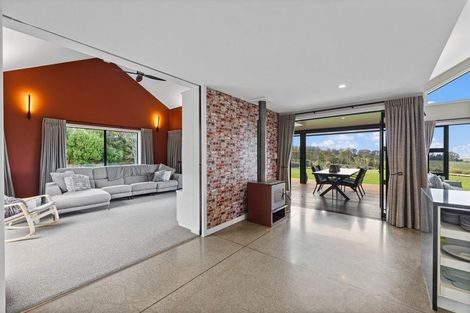 Photo of property in 67 Lomond Grove, Acacia Bay, Taupo, 3385