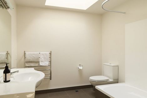 Photo of property in 4/315 Montreal Street, Christchurch Central, Christchurch, 8013