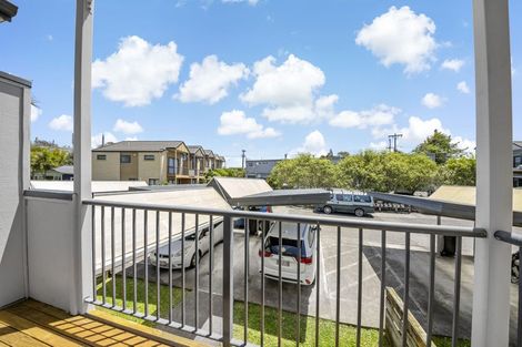 Photo of property in 18/94 Glengarry Road, Glen Eden, Auckland, 0602