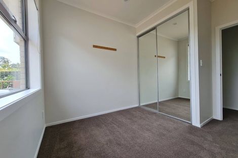 Photo of property in 23a Rena Place, West Harbour, Auckland, 0618