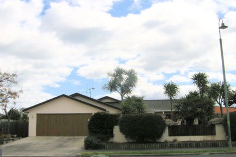 Photo of property in 42 Dalton Drive, Papamoa Beach, Papamoa, 3118