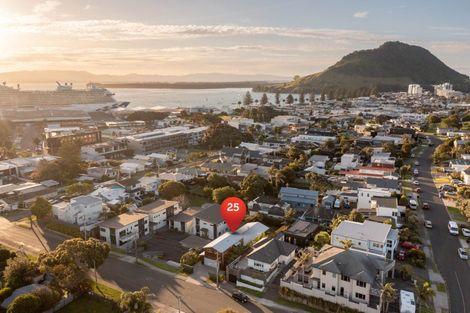 Photo of property in 25 Grove Avenue, Mount Maunganui, 3116