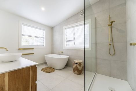 Photo of property in 82 Avenue Road, West End, Timaru, 7910