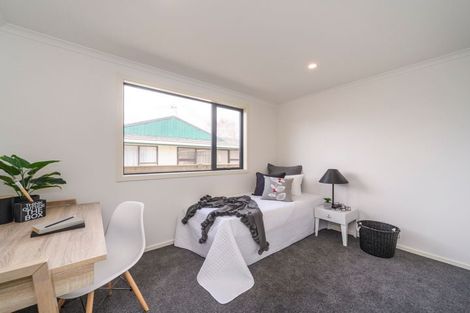Photo of property in 20a Humphries Place, Awapuni, Palmerston North, 4412