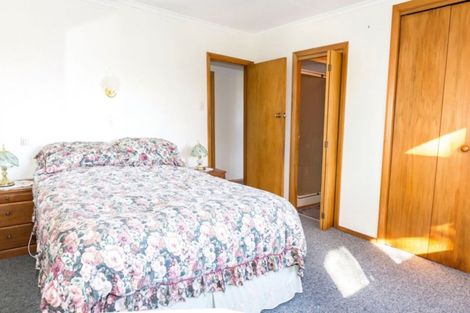 Photo of property in 55 Adelaide Road, Dannevirke, 4978