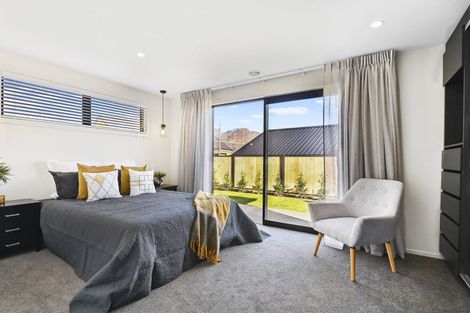 Photo of property in 37 Jack Hanley Drive, Jacks Point, Queenstown, 9371