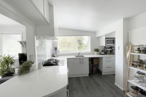 Photo of property in 77b Airlie Road, Plimmerton, Porirua, 5026