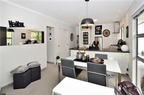 Photo of property in 3b Lillian Place, Orewa, 0931