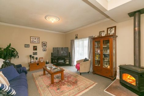 Photo of property in 30 Blake Street, Waitara, 4320