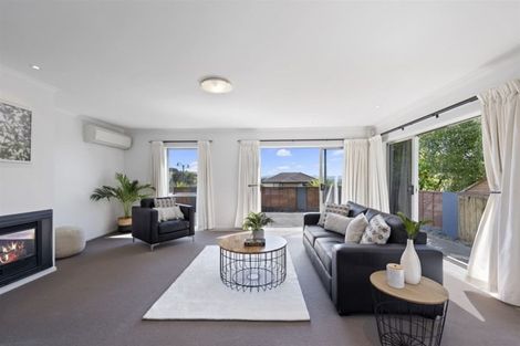 Photo of property in 9 Hillford Place, Welcome Bay, Tauranga, 3175