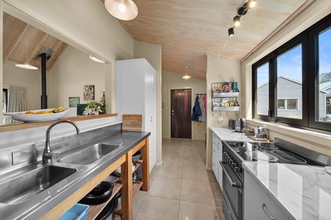 Photo of property in 8 Hawkins Drive, Martinborough, 5711