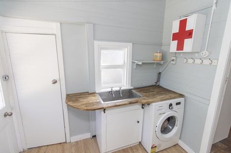 Photo of property in 21 Falcon Street, New Brighton, Christchurch, 8061