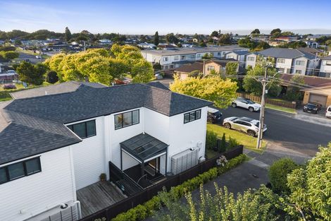 Photo of property in 20a South Street, Papakura, 2110
