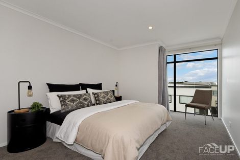 Photo of property in 87 Glidepath Road, Hobsonville, Auckland, 0616