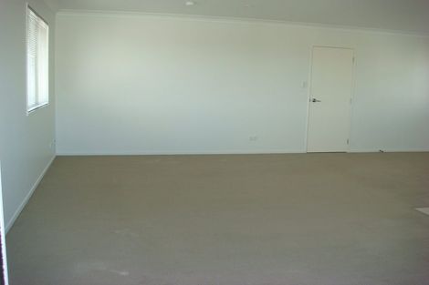 Photo of property in 5b Henry Street, Avondale, Auckland, 1026