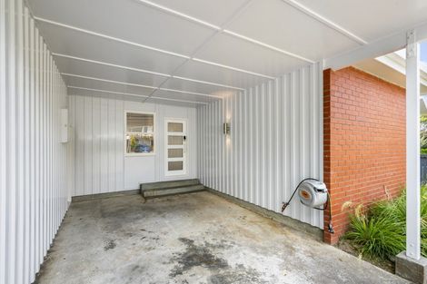 Photo of property in 50 Churton Drive, Churton Park, Wellington, 6037